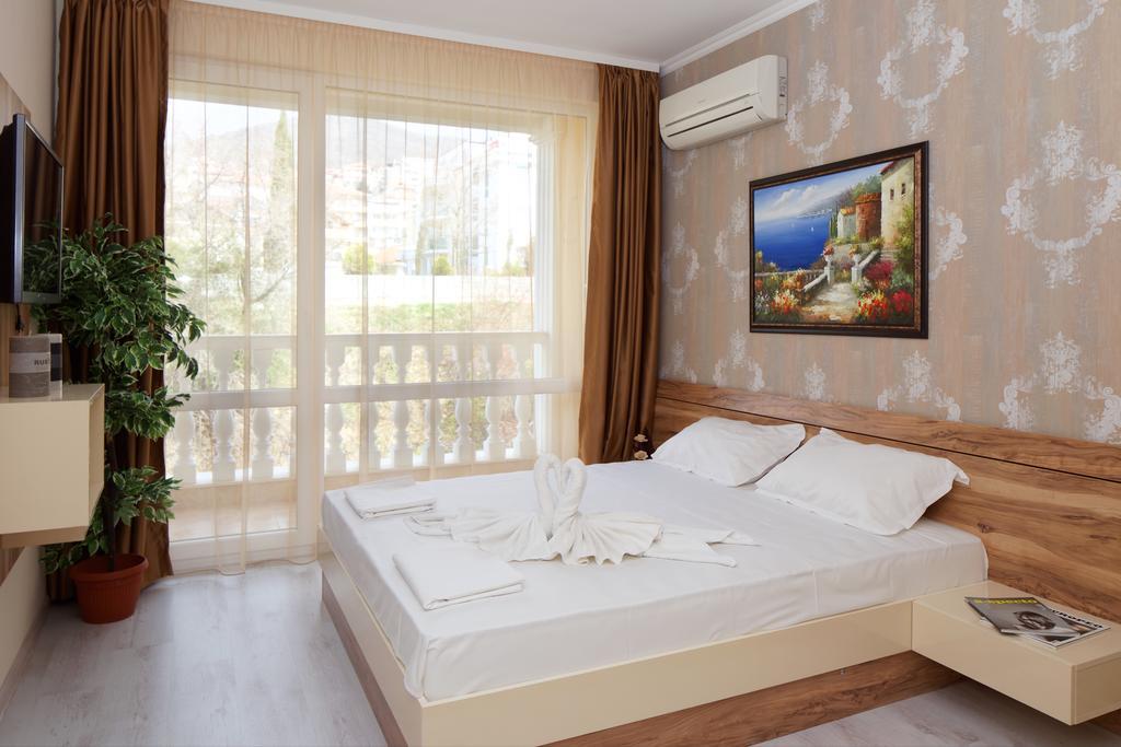 Villa Sardinia And Spa Sveti Vlas Extérieur photo