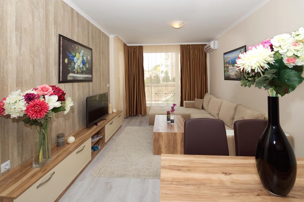 Villa Sardinia And Spa Sveti Vlas Extérieur photo